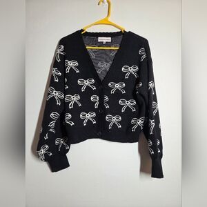 WILLOW & WIND BLACK & WHITE BOW TIE LONG BLOUSON SLEEVE CROP CARDIGAN sz L EUC